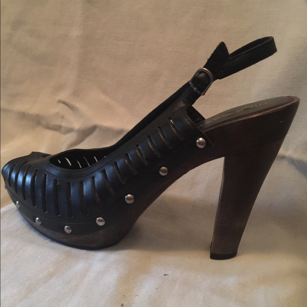Nine West